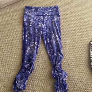 not worn out at all. to small for me. kids lululemon